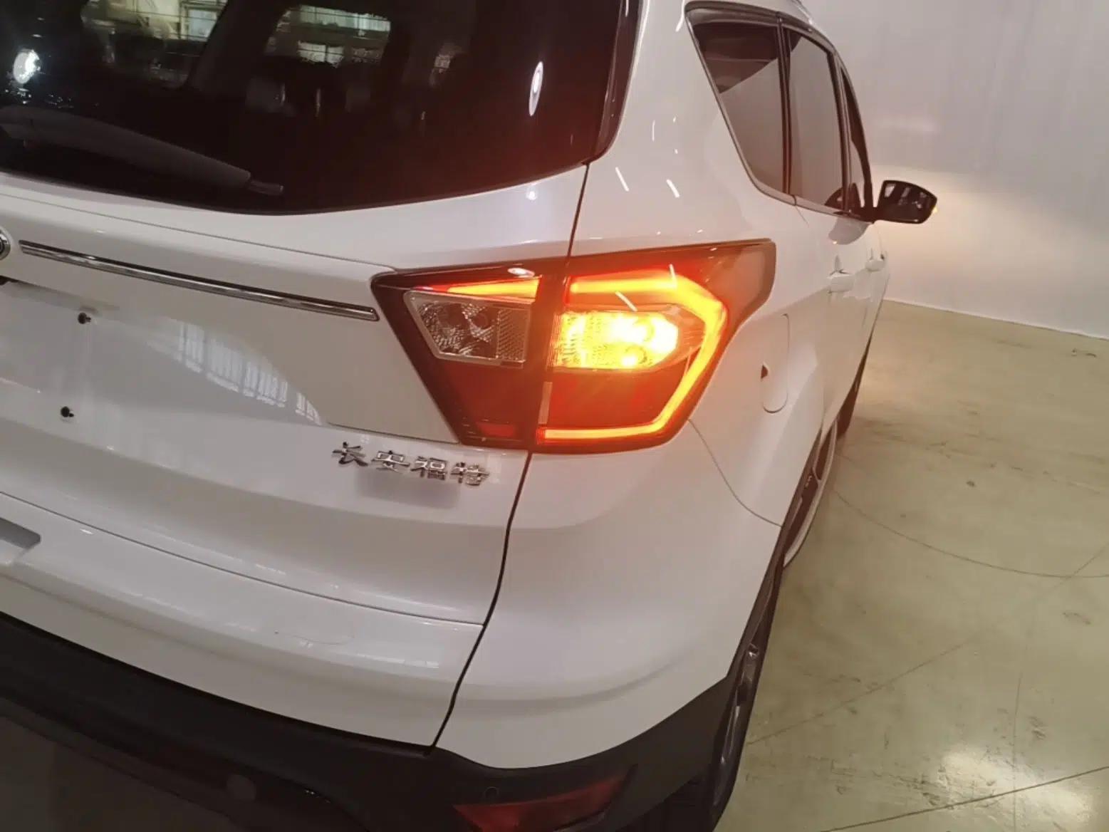 Used Ford Kuga 2019 EcoBoost 180 Two-Wheel-Drive Titanium Plus Model China V Standard — миниатюра 9
