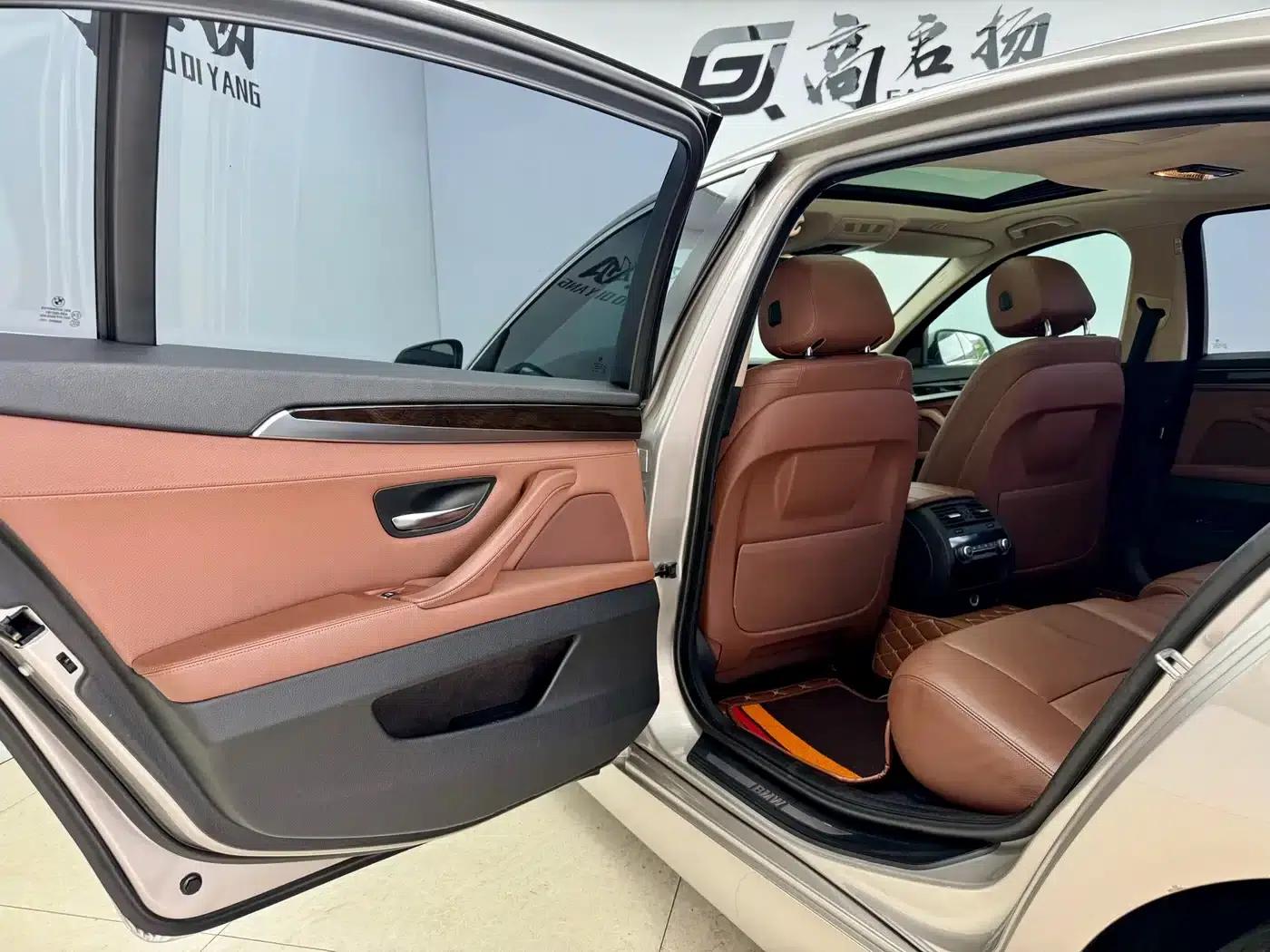 2014 BMW 5 Series 528Li Leading Edition — миниатюра 10
