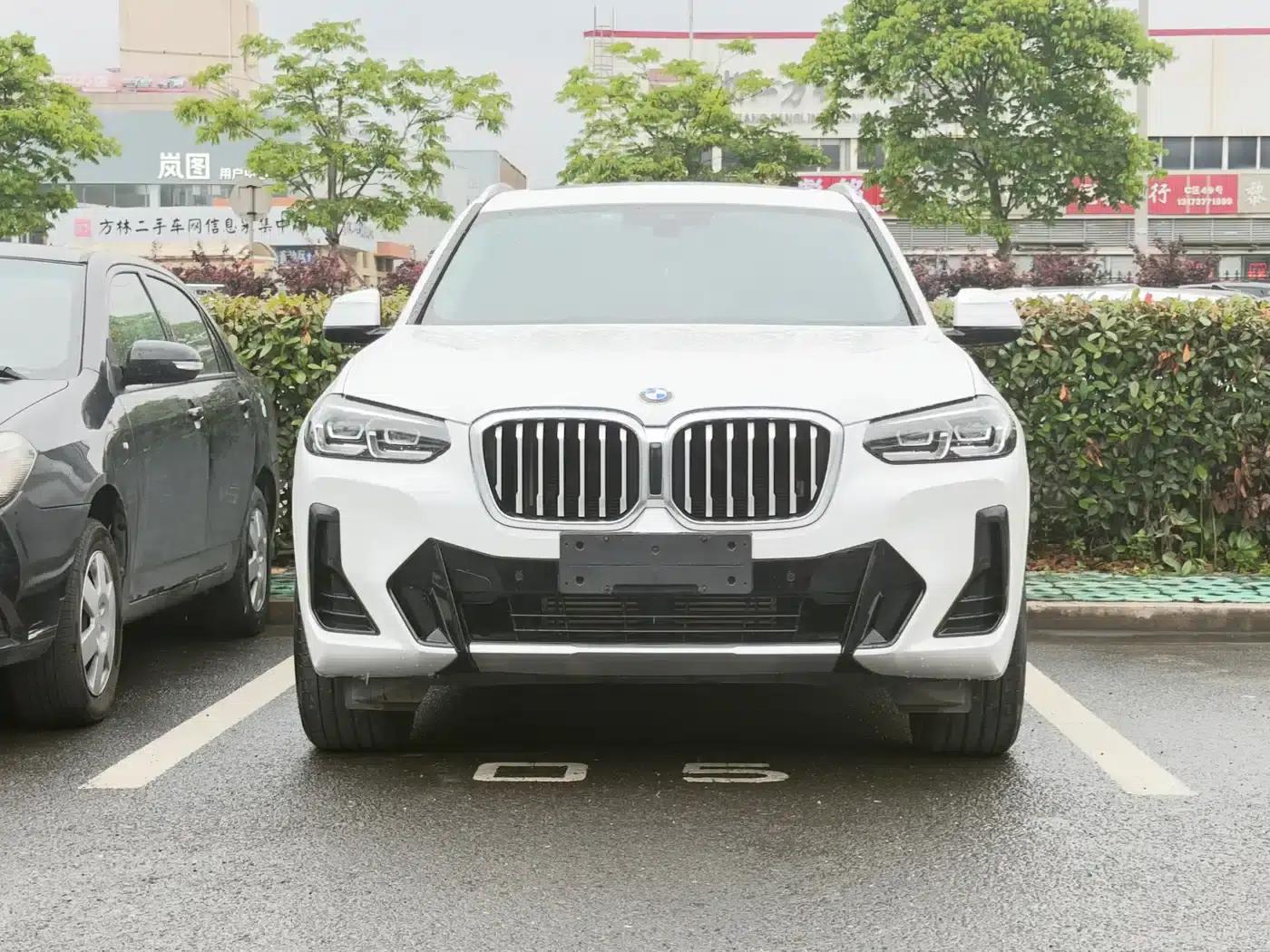 2022 BMW X3 xDrive25i M Sport Package — миниатюра 3