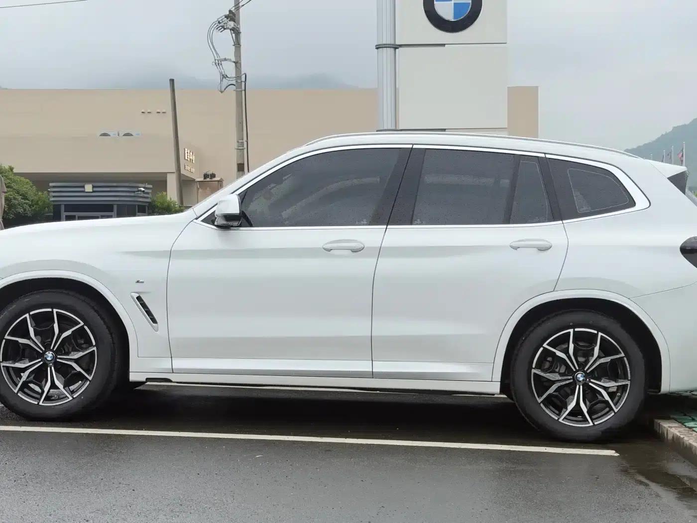 2022 BMW X3 xDrive25i M Sport Package — миниатюра 7