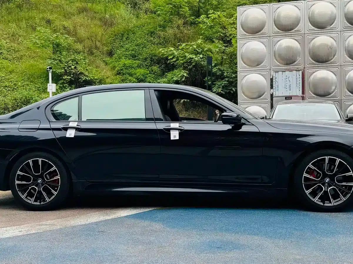 2021 BMW 7 Series 730Li M Sport Package — миниатюра 2