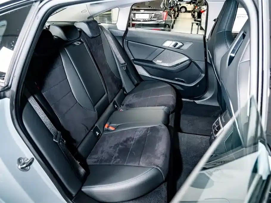 2025 BMW 2 Series 225L M Sport Shadow Edition — миниатюра 24