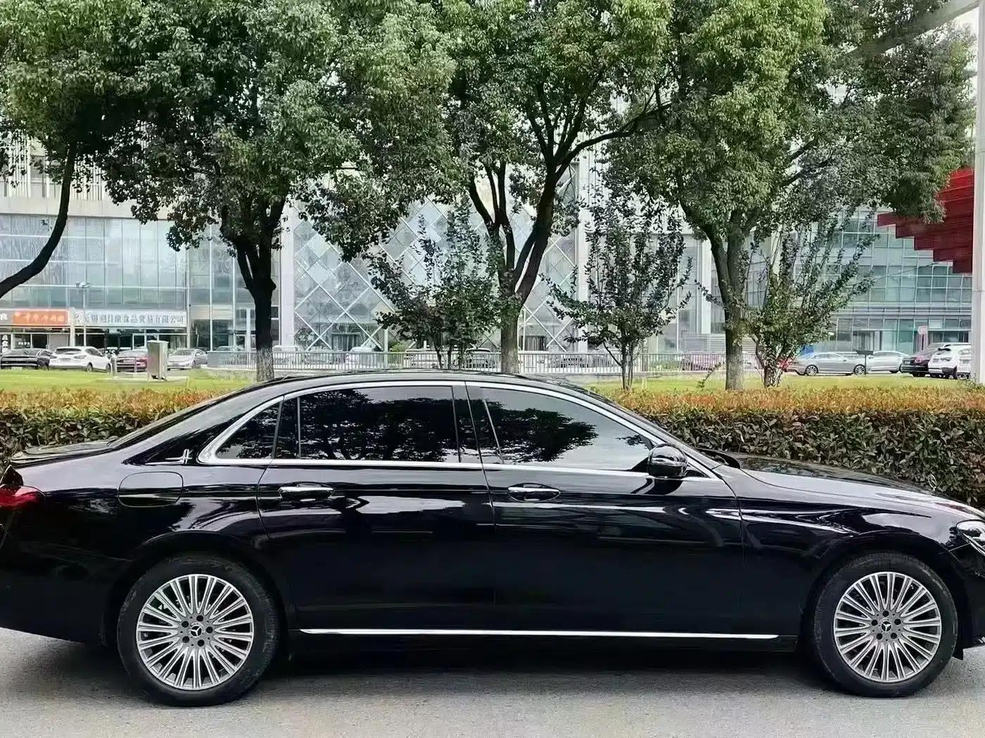 Mercedes-Benz E-Class 2023 E 300 L Fashion Edition — миниатюра 4