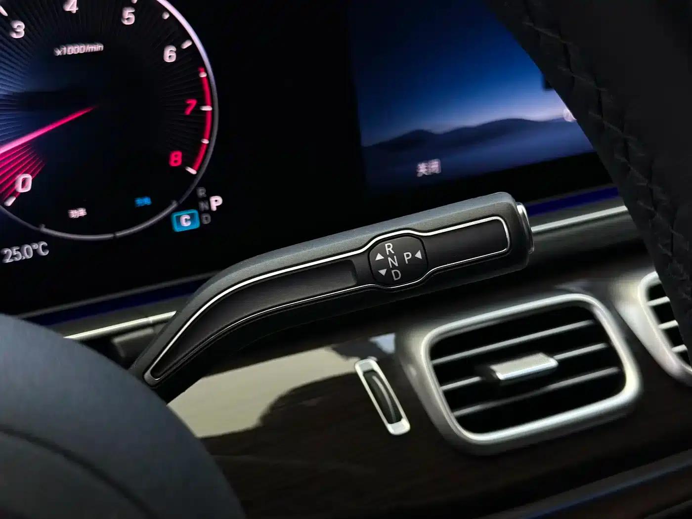 Imported Mercedes-Benz GLE 2024 Facelift GLE 350 4MATIC Fashion Model — миниатюра 14