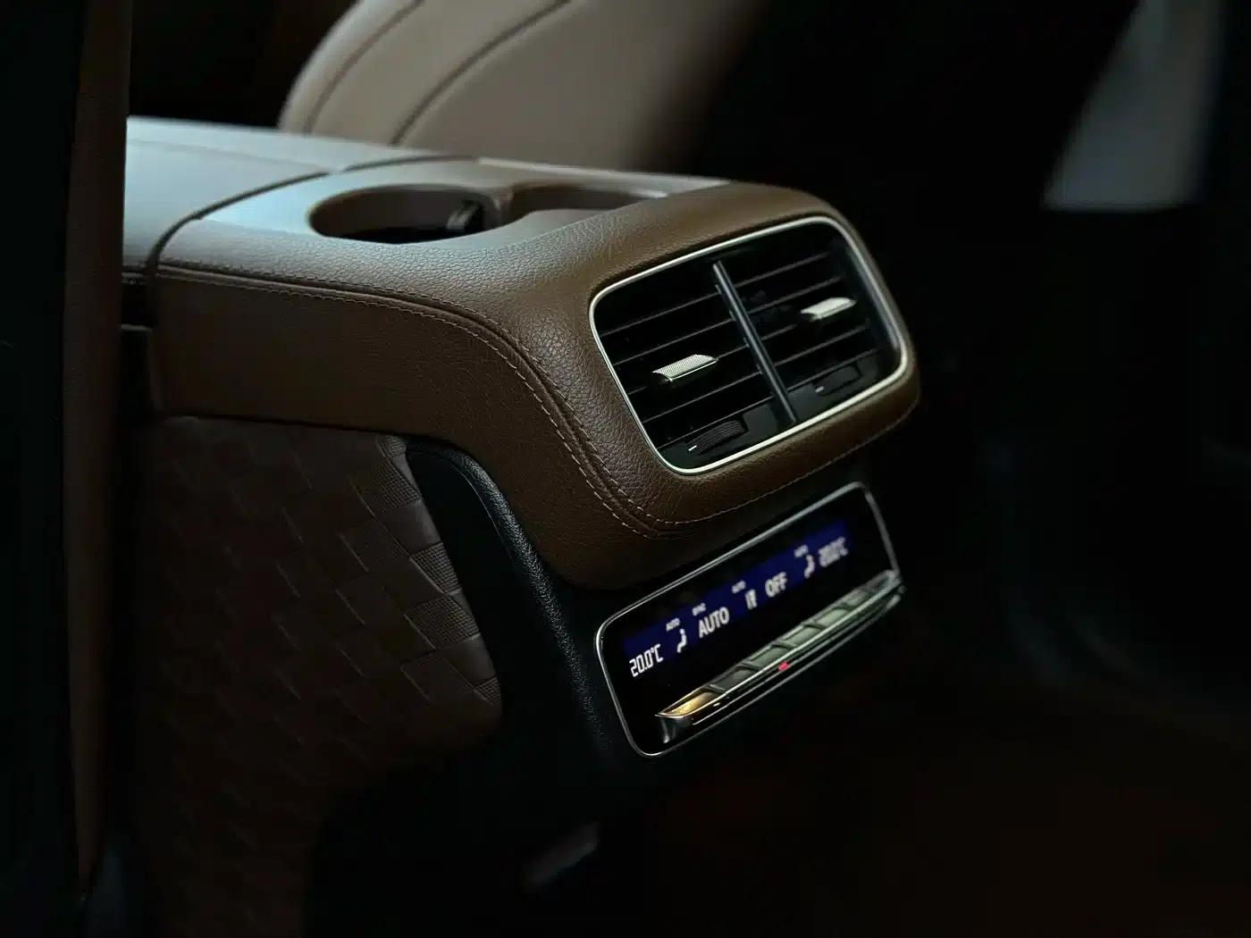 Imported Mercedes-Benz GLE 2024 Facelift GLE 350 4MATIC Fashion Model — миниатюра 17
