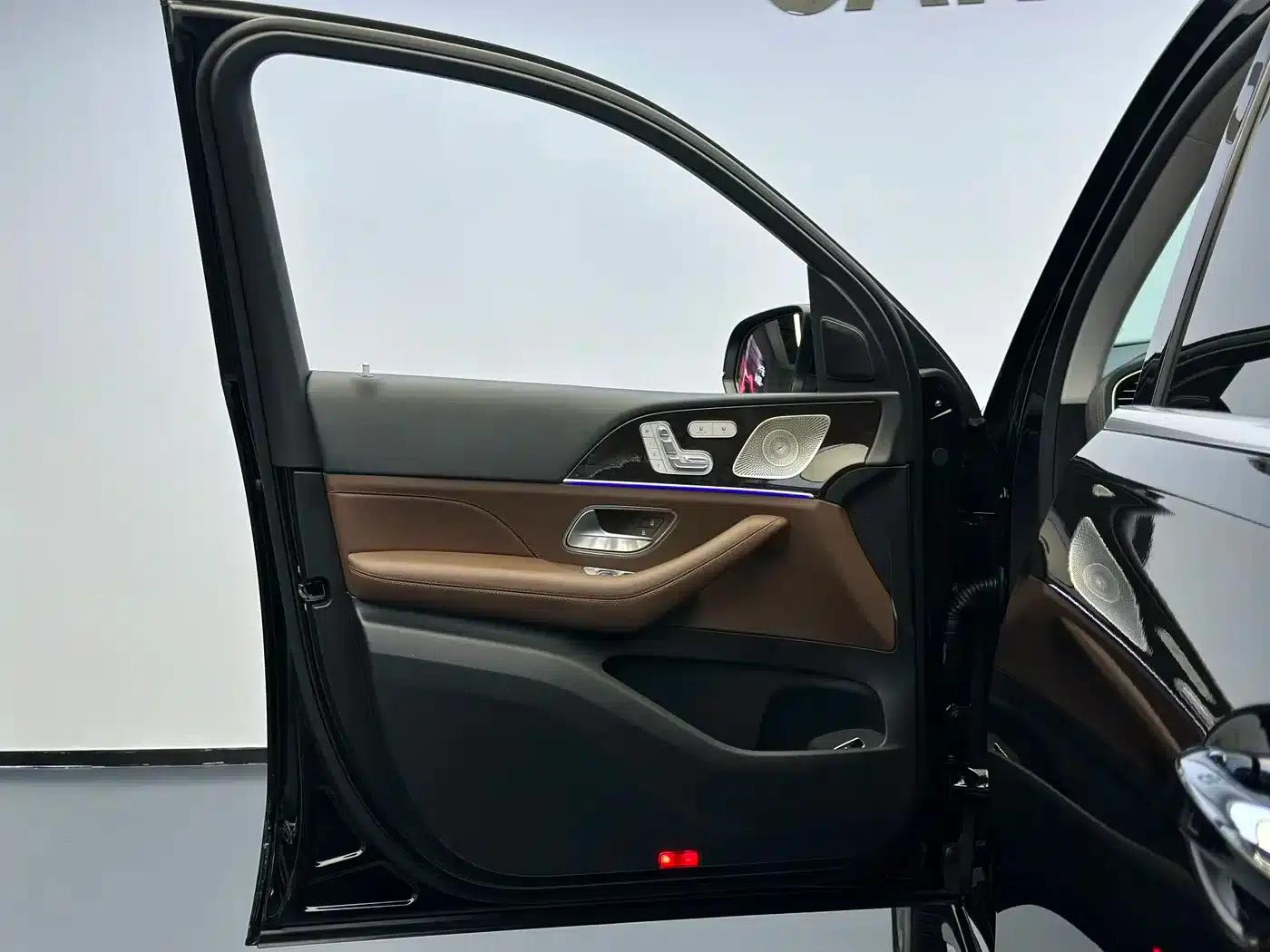 Imported Mercedes-Benz GLE 2024 Facelift GLE 350 4MATIC Fashion Model — миниатюра 23