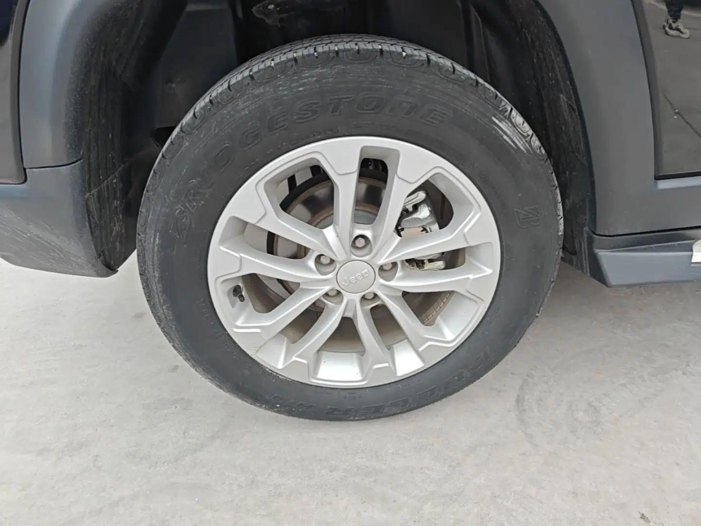 Used Jeep Compass 2021 220T Automatic Leading Edition — миниатюра 11