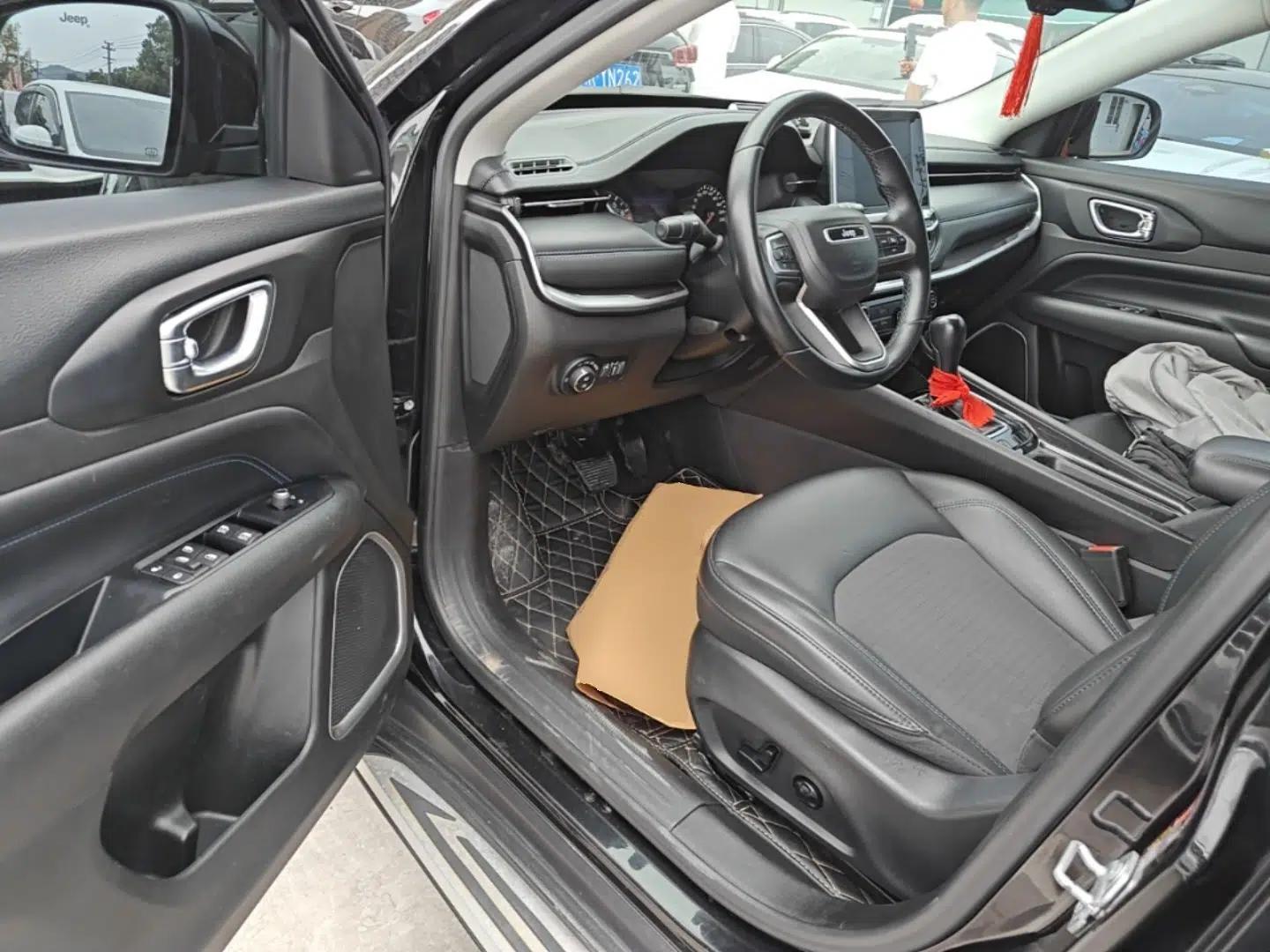Used Jeep Compass 2021 220T Automatic Leading Edition — миниатюра 18