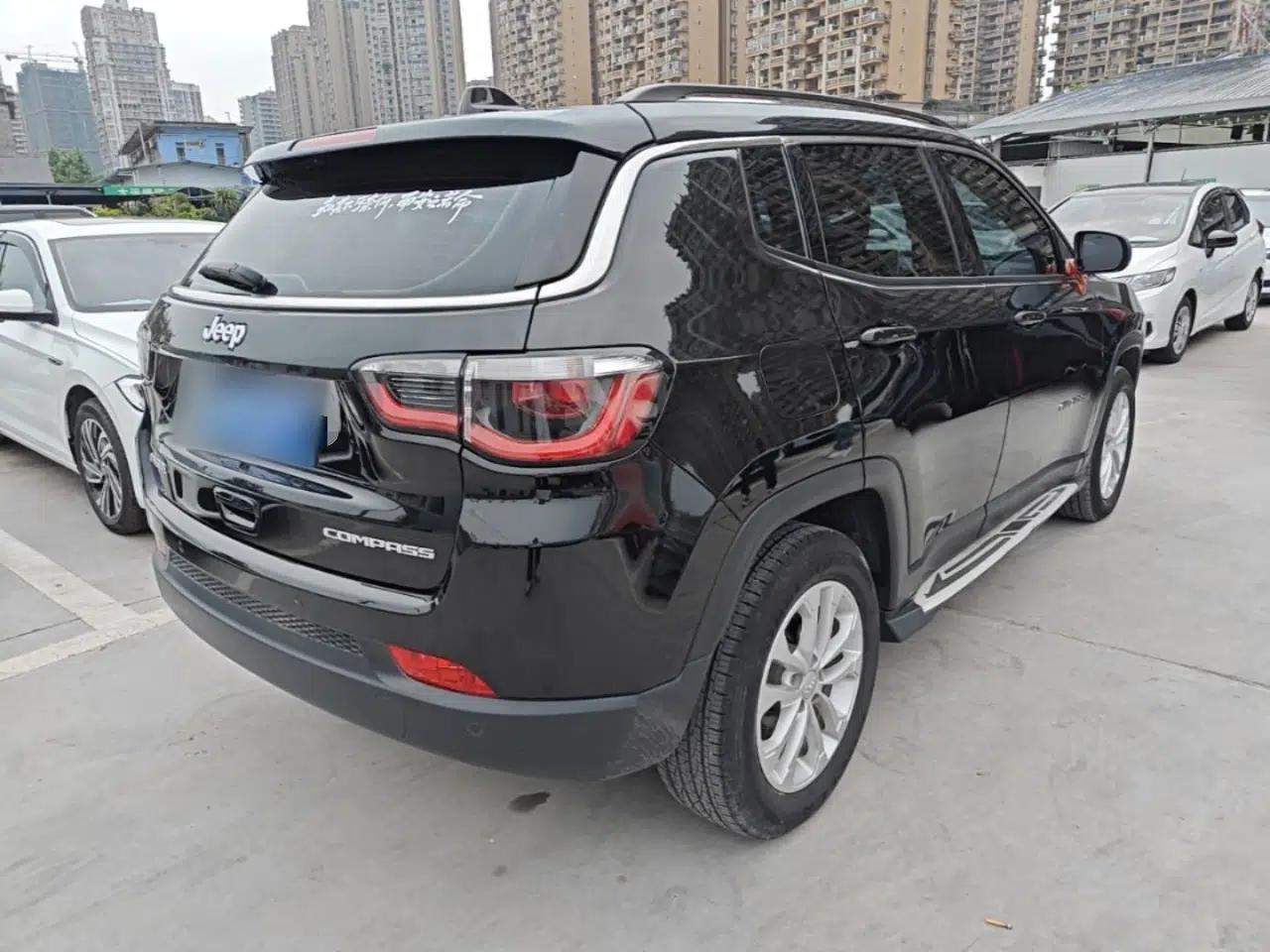 Used Jeep Compass 2021 220T Automatic Leading Edition — миниатюра 6