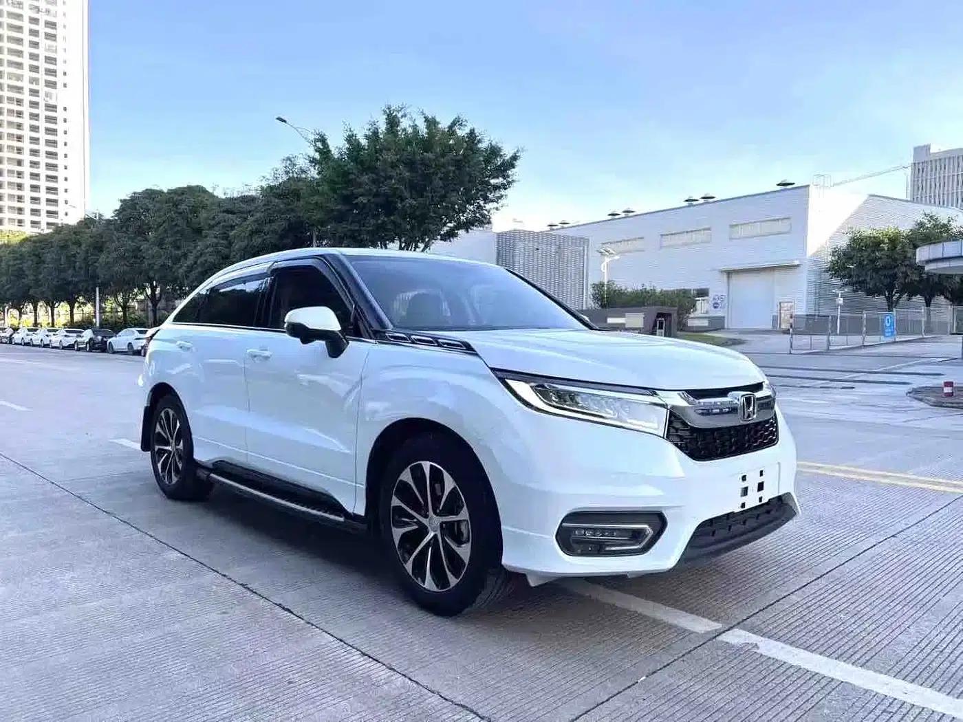 2017 Honda Avancier 240TURBO 2WD Premium Edition — миниатюра 3