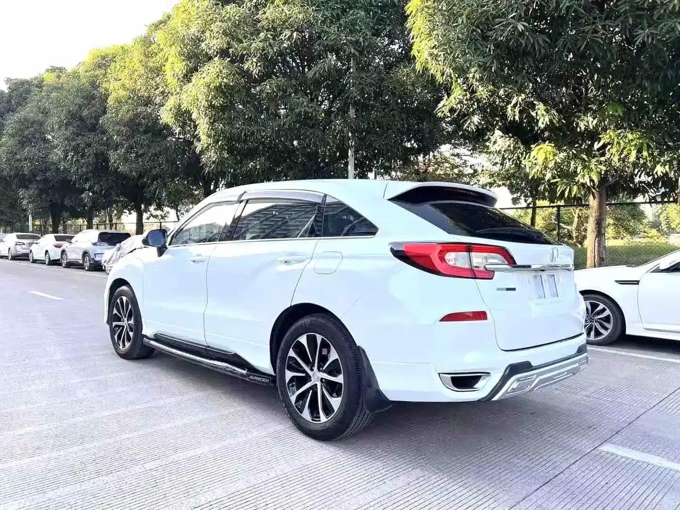 2017 Honda Avancier 240TURBO 2WD Premium Edition — миниатюра 9