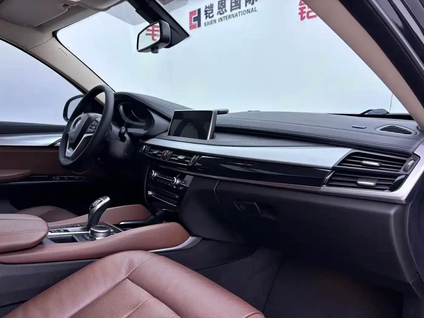 BMW X6 2018 xDrive35i Leading Edition — миниатюра 9