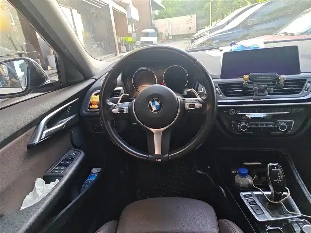 2020 BMW 1 Series 125i Leading M Sport Package — миниатюра 3