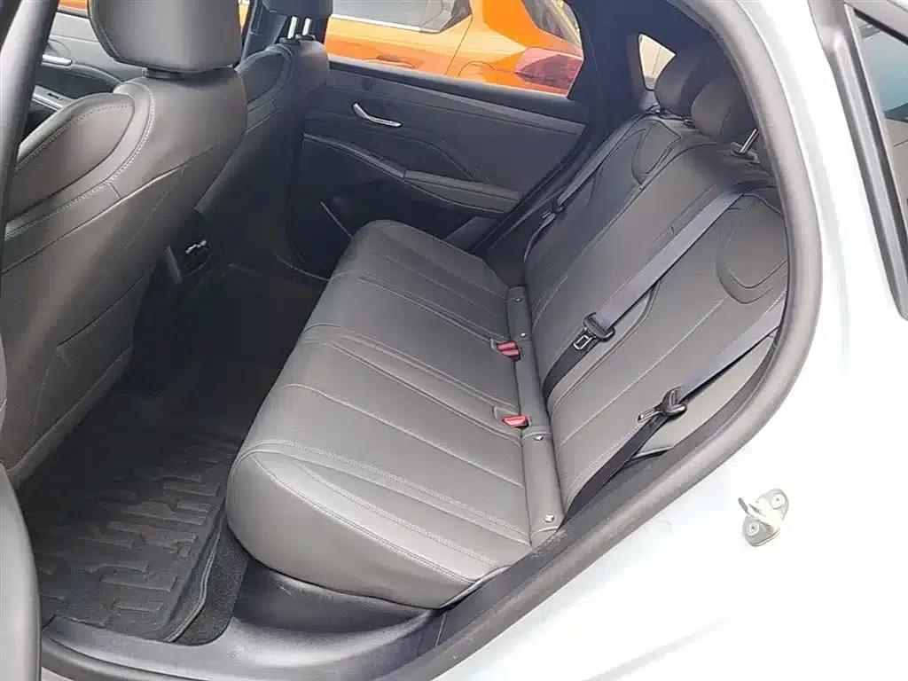 Qin PLUS 2025 DM-i Intelligent Driving Edition 55KM Leading Model — миниатюра 17