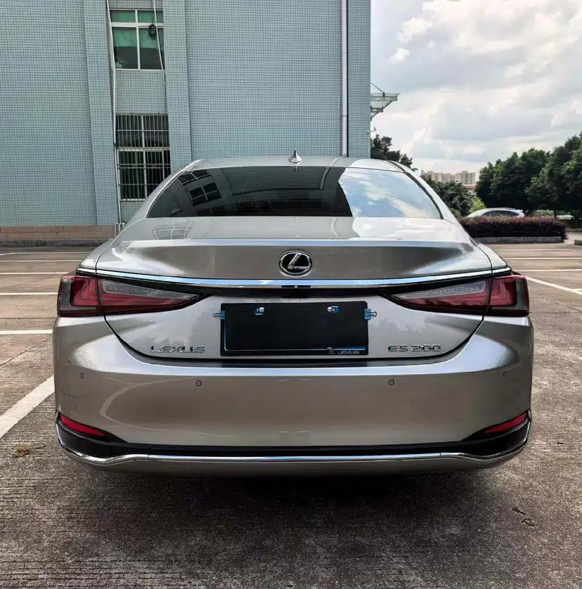 Used Lexus ES 2022 200 Excellence Edition — миниатюра 4