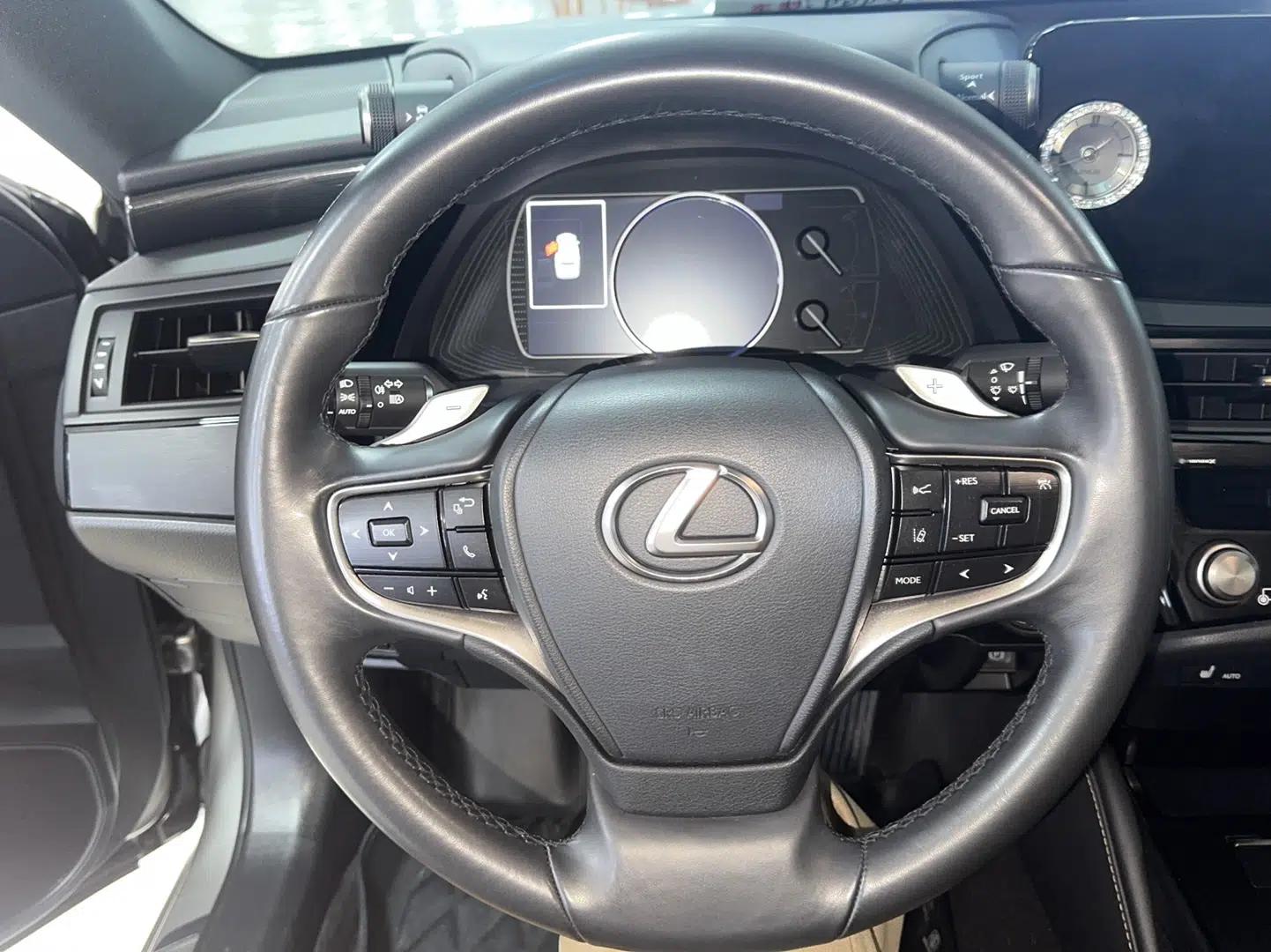 Used Lexus ES 2022 200 Excellence Edition — миниатюра 7