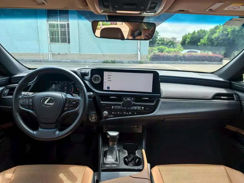Used Lexus ES 2022 200 Excellence Edition — миниатюра 9