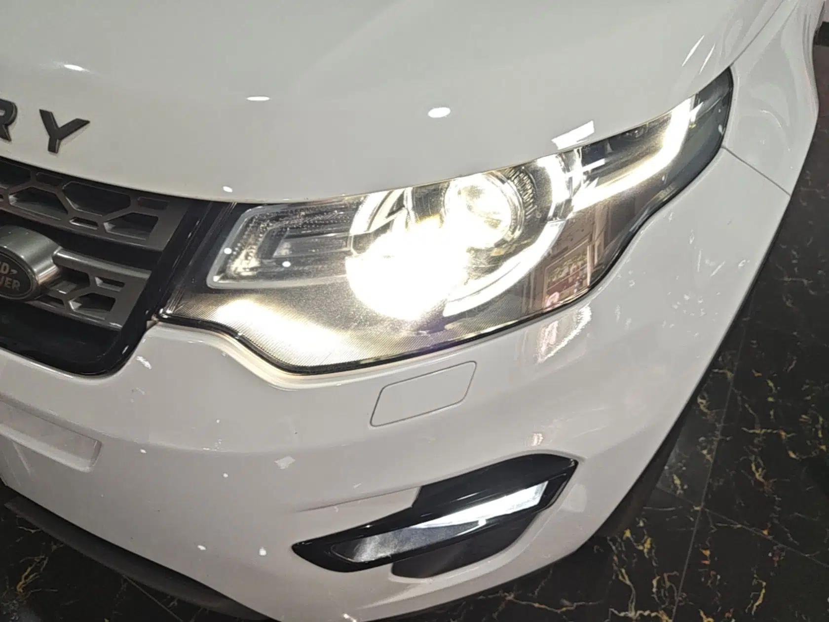 Used Land Rover Discovery Sport 2016 2.0T SE — миниатюра 8