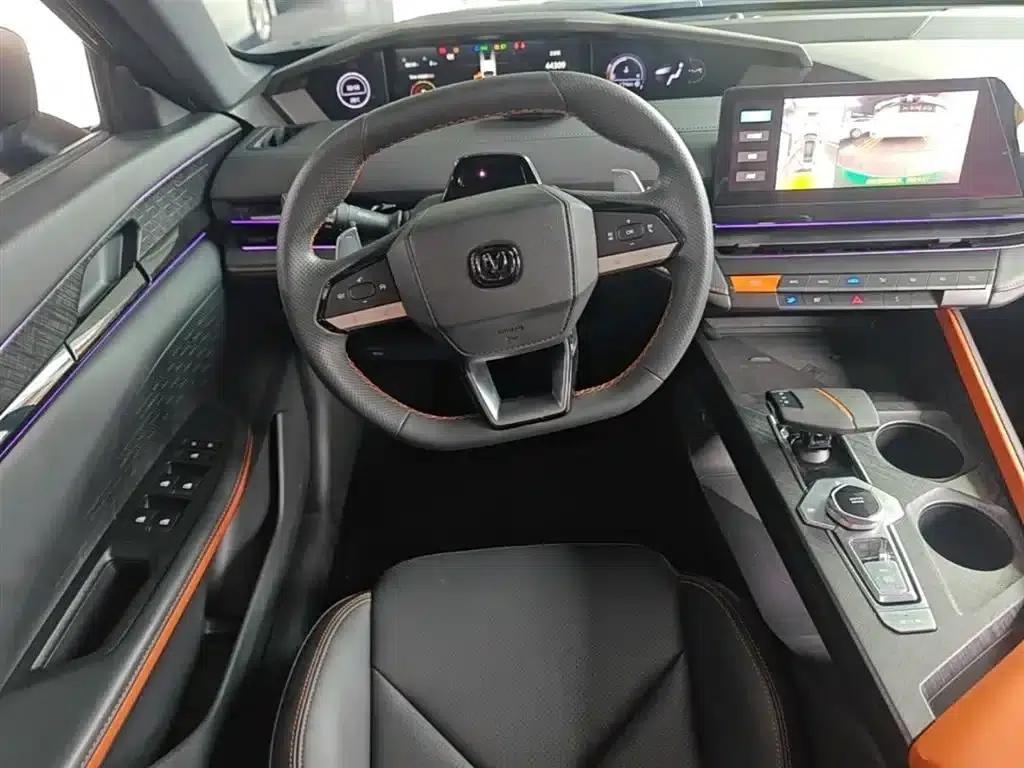 Changan UNI-V 2022 1.5T Premium Edition — миниатюра 11
