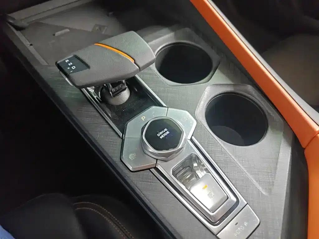 Changan UNI-V 2022 1.5T Premium Edition — миниатюра 14