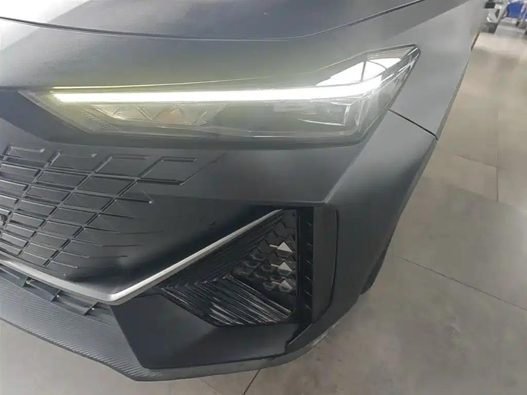 Changan UNI-V 2022 1.5T Premium Edition — миниатюра 24