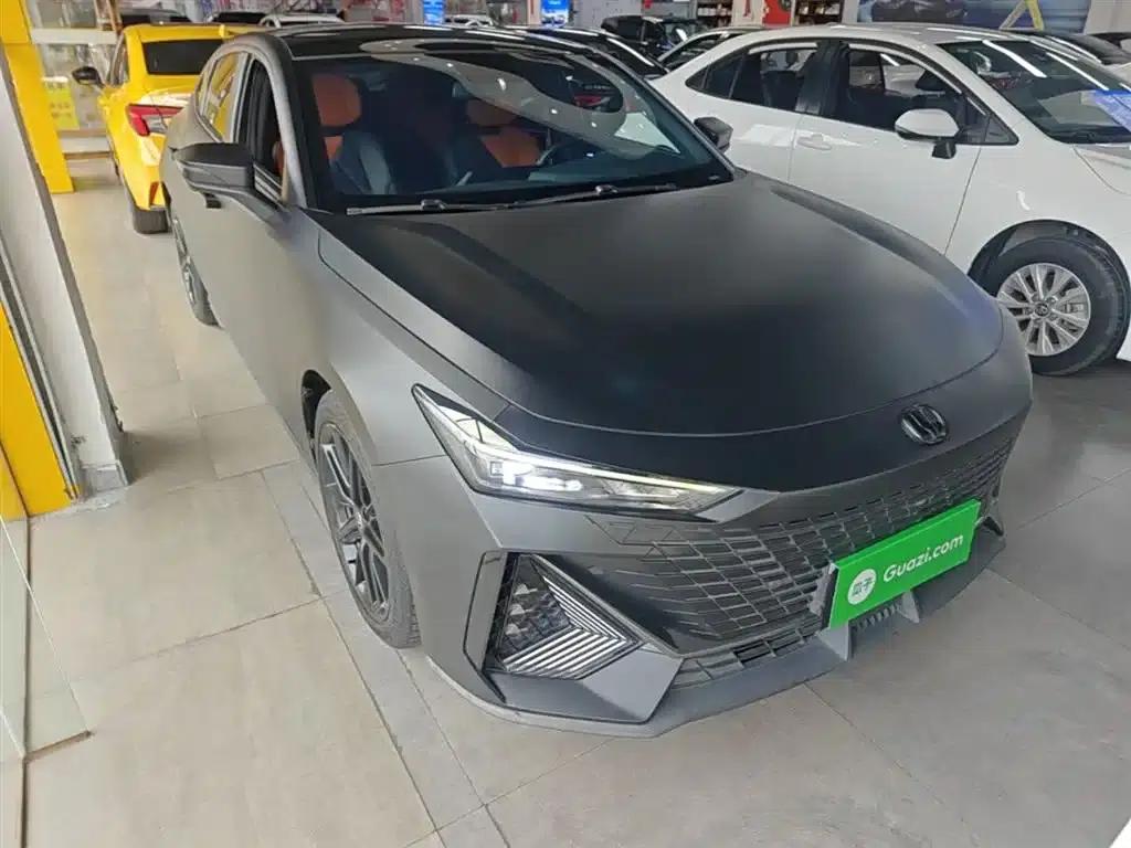 Changan UNI-V 2022 1.5T Premium Edition — миниатюра 4