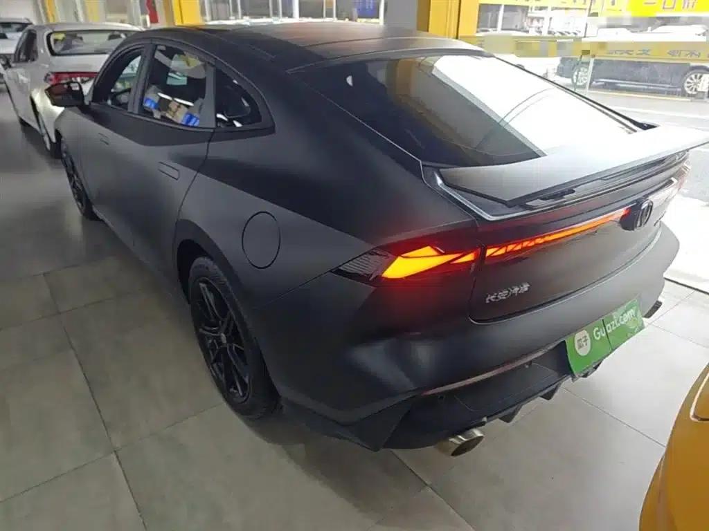Changan UNI-V 2022 1.5T Premium Edition — миниатюра 5