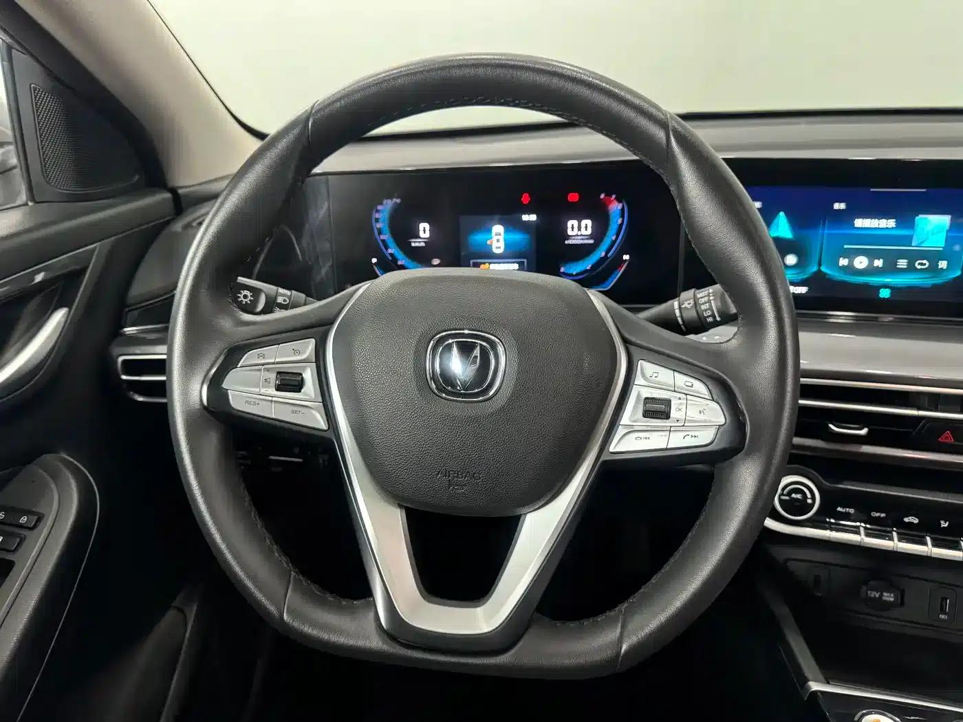 Changan Eado 2021 PLUS Blue Whale NE 1.4T GDI DCT Premium Edition — миниатюра 10