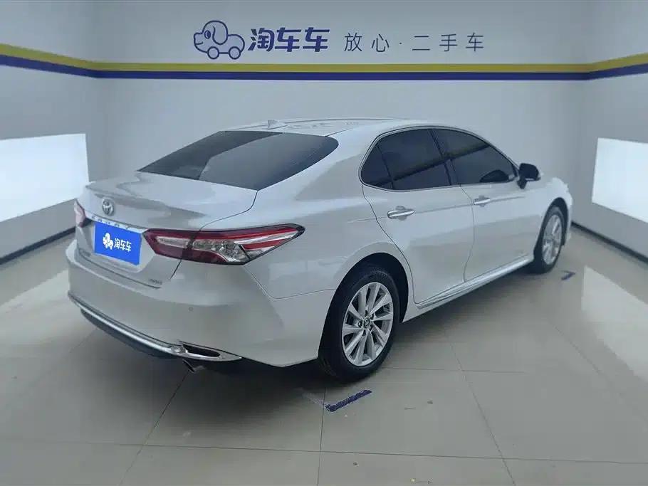 2023 Camry 2.0G Luxury Edition — миниатюра 3
