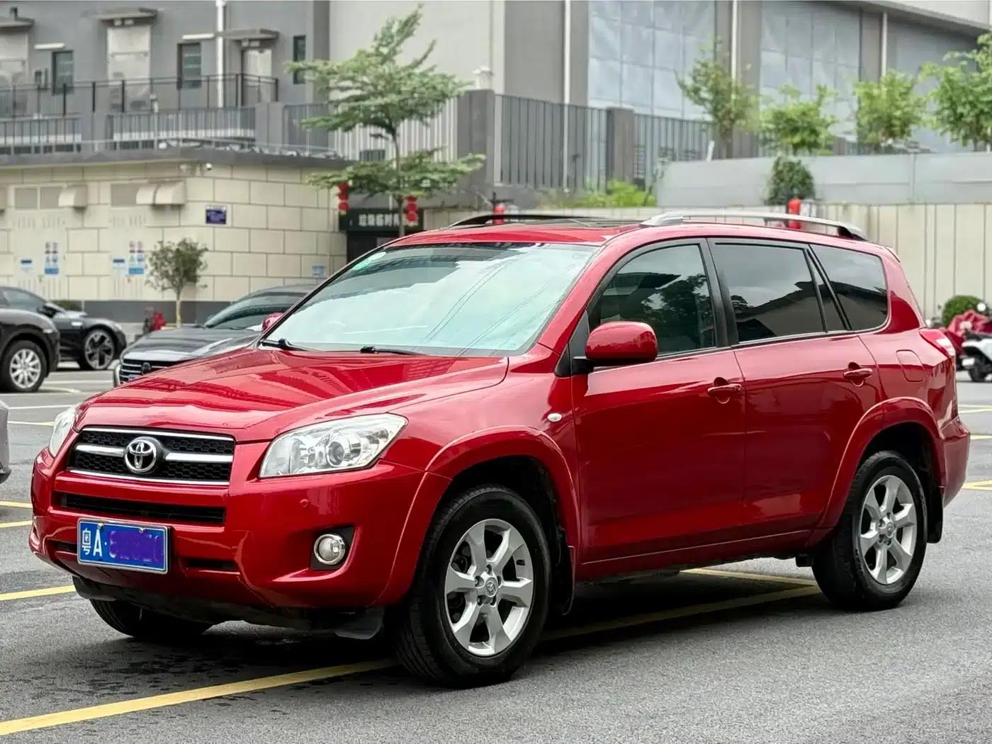 RAV4 2009 2.4L Automatic Luxury Navigation Edition — миниатюра 4