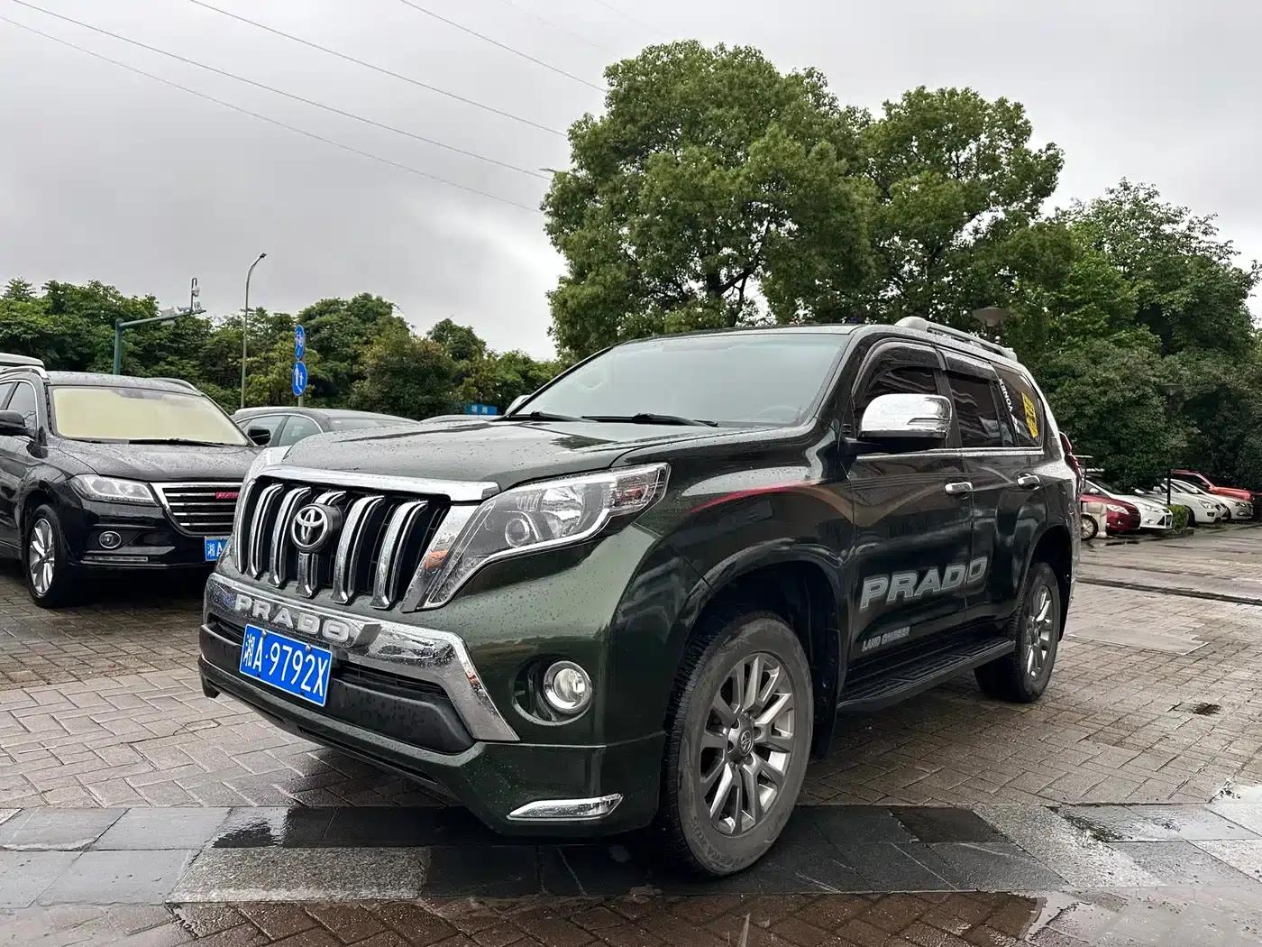 2016 Prado 2.7L Automatic Standard Edition — миниатюра 1