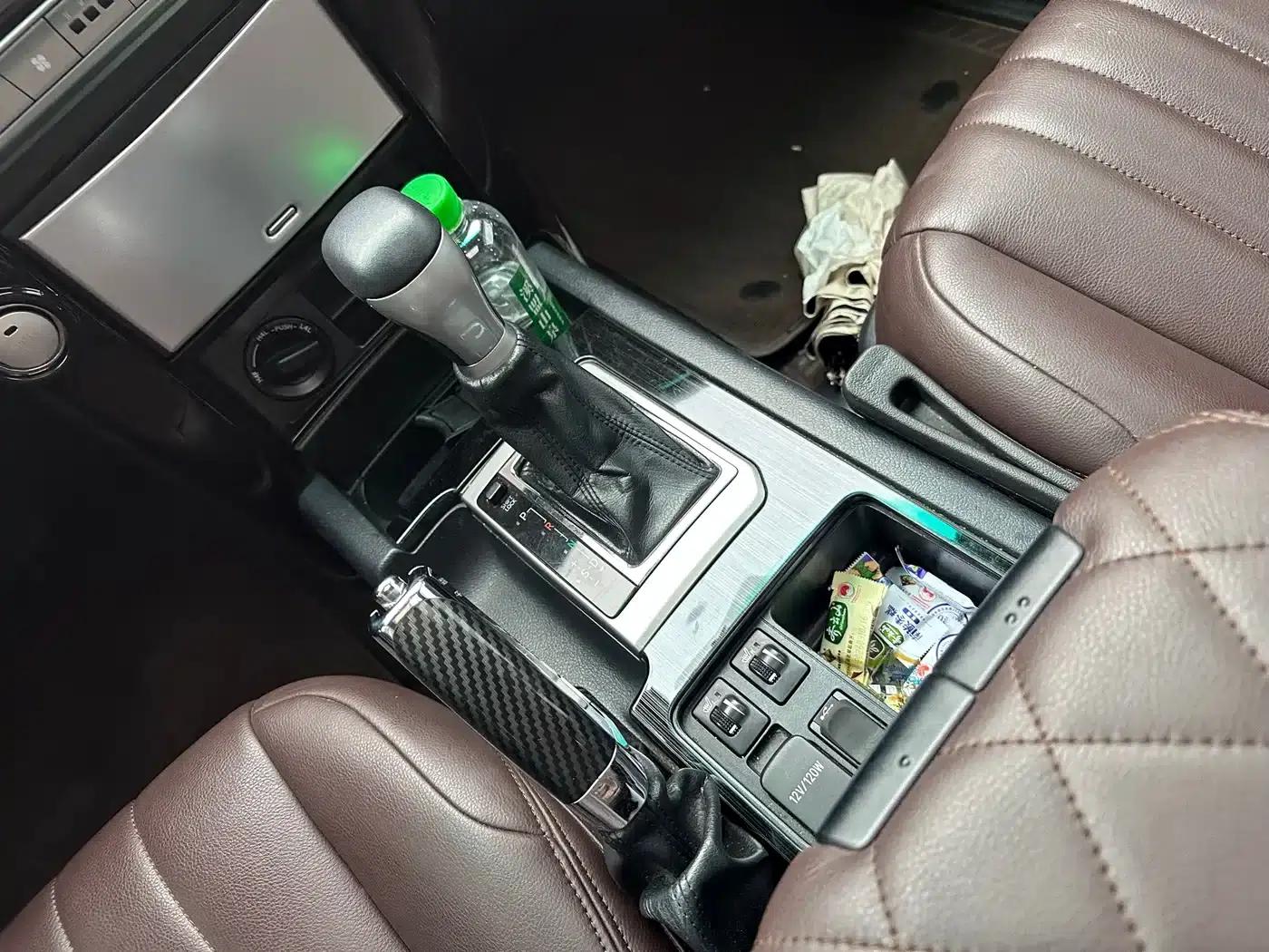 2016 Prado 2.7L Automatic Standard Edition — миниатюра 13