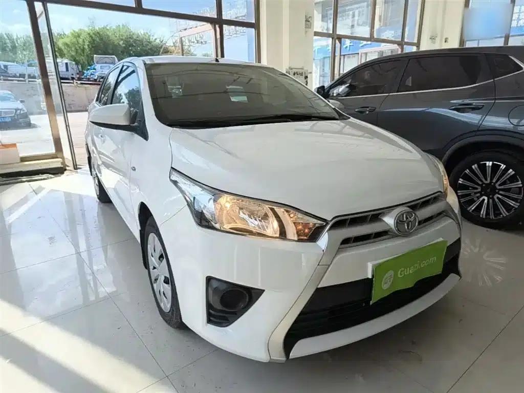YARiS L Zhixuan 2015 1.5E Automatic Dynamic Edition — миниатюра 4