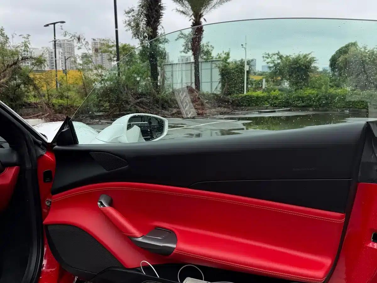 2015 Ferrari 488 GTB — миниатюра 13