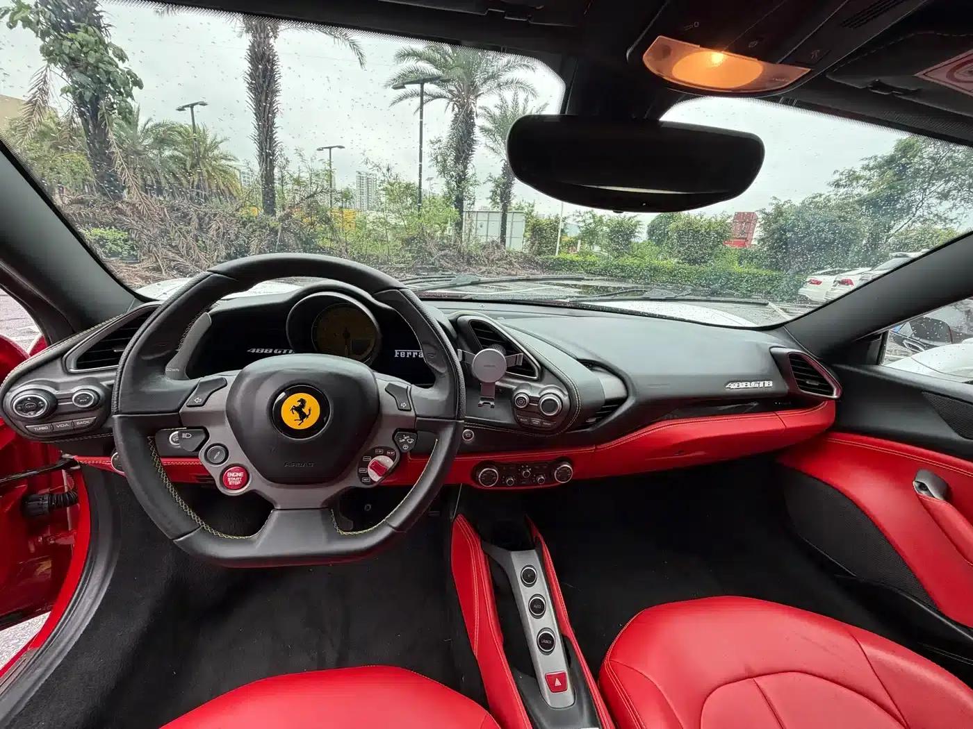 2015 Ferrari 488 GTB — миниатюра 9