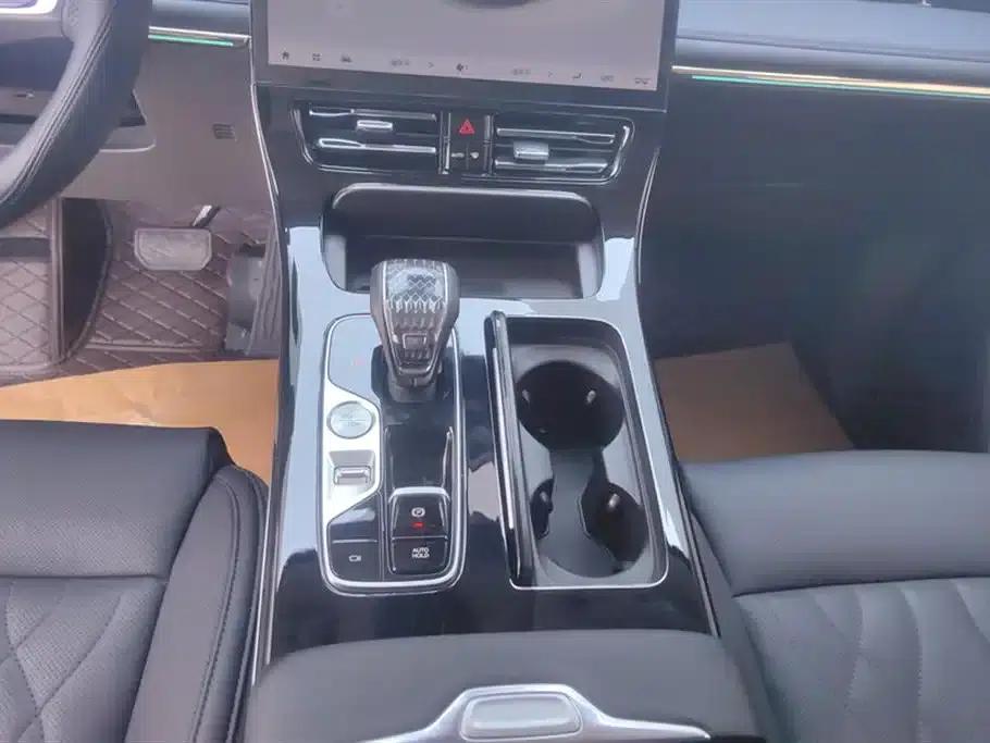 Trumpchi M8 2024 Master Series 400T Supreme Edition — миниатюра 16