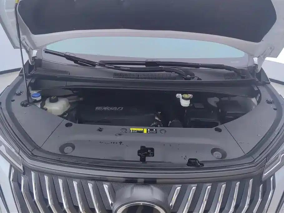 Trumpchi M8 2024 Master Series 400T Supreme Edition — миниатюра 10