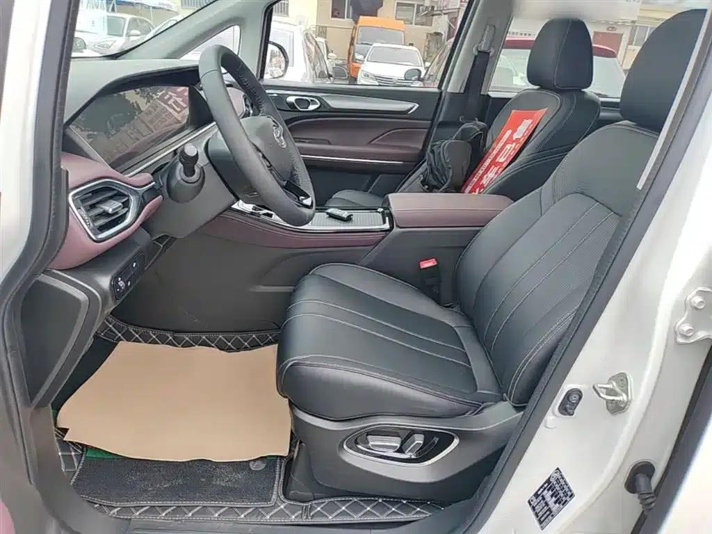 Trumpchi M6 2023 PRO 270T DCT Luxury Edition — миниатюра 15
