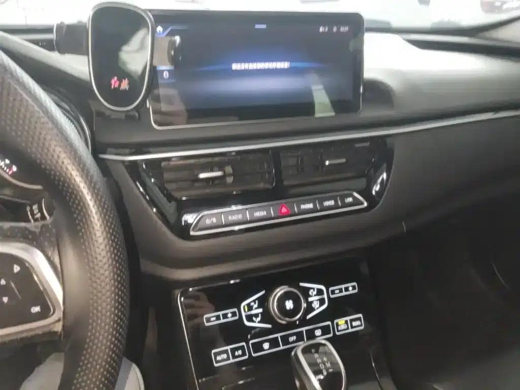 Hongqi H5 2019 30TD Dynamic Edition — миниатюра 13