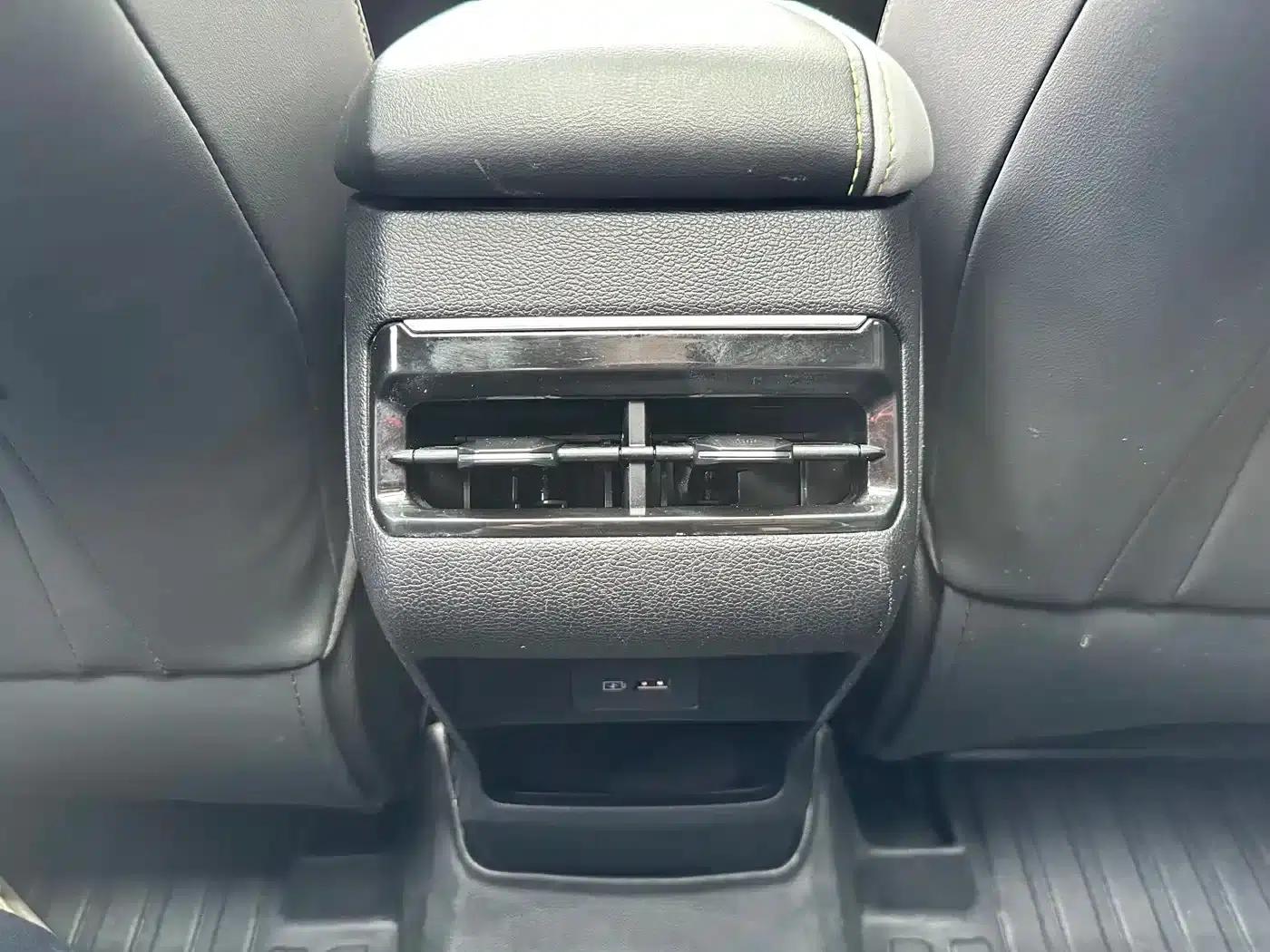 Geely Binyue 2022 Model Binyue COOL 1.5TD DCT Sport Edition — миниатюра 20