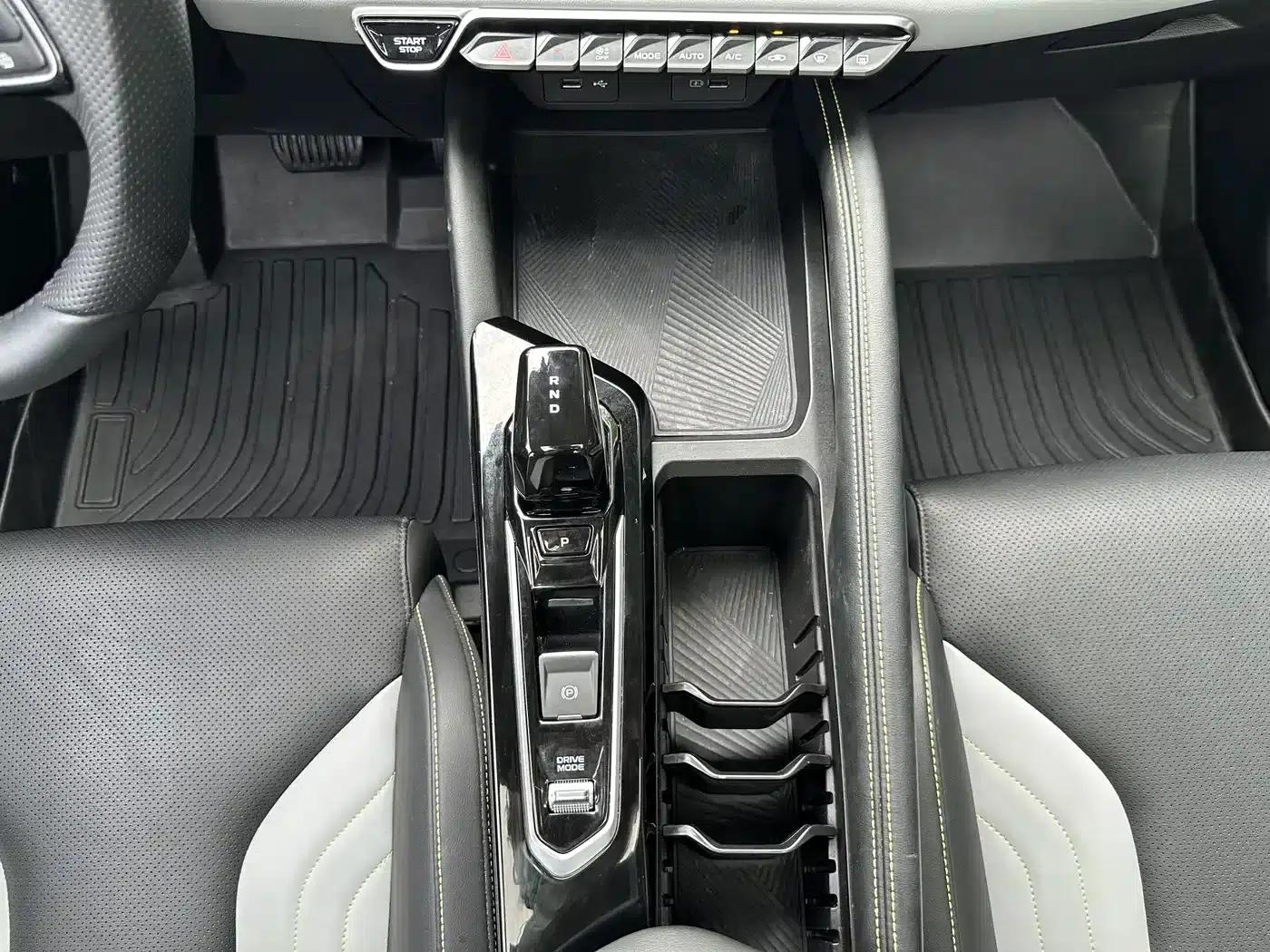 Geely Binyue 2022 Model Binyue COOL 1.5TD DCT Sport Edition — миниатюра 21