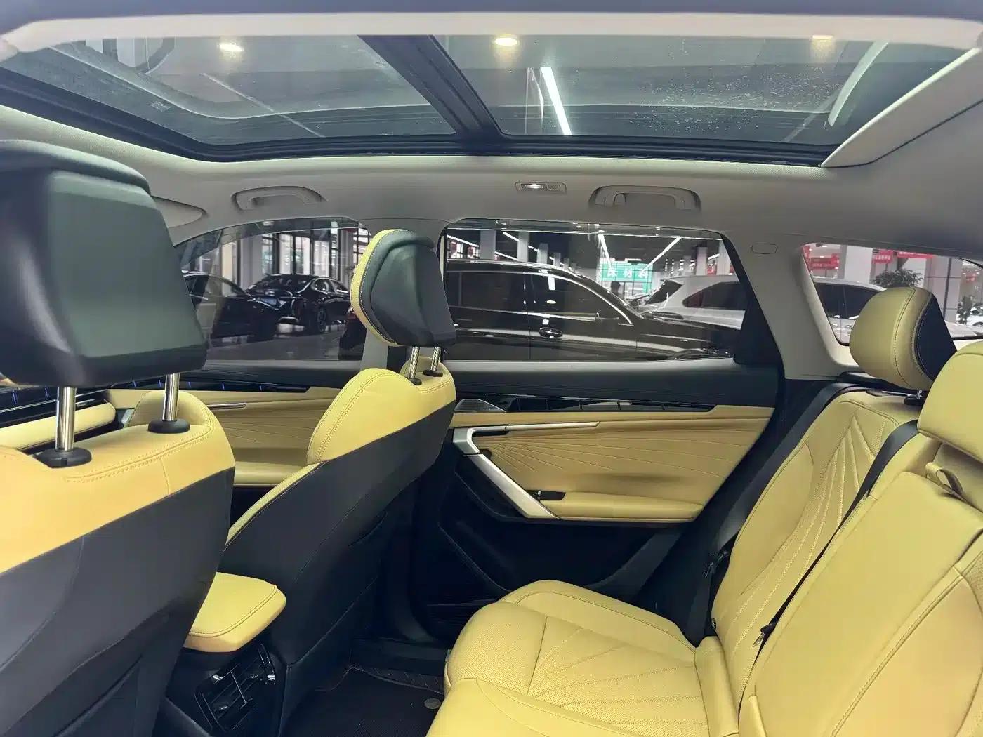 Geely Boyue L 2023 1.5TD DCT Premium Edition — миниатюра 6