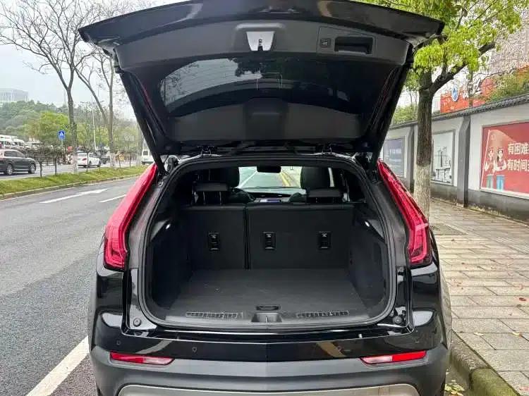 2023 Cadillac XT4 28T Two-Wheel Drive Luxury — миниатюра 12