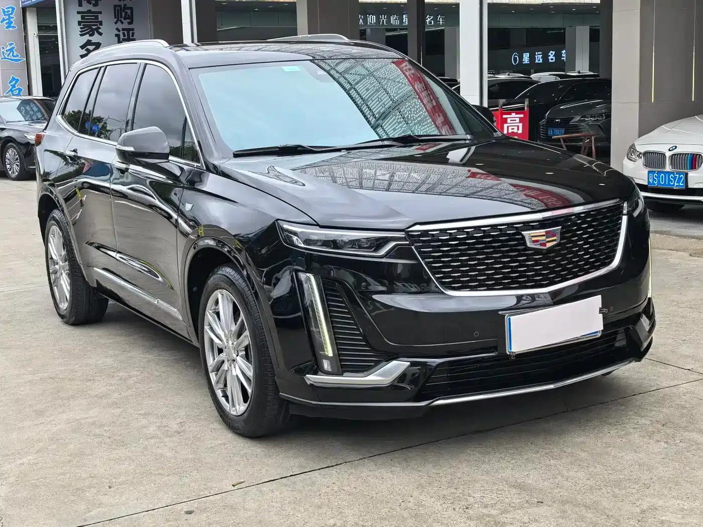 Cadillac XT6 2022 2.0T Six-Seat AWD Luxury Standard Edition — миниатюра 3