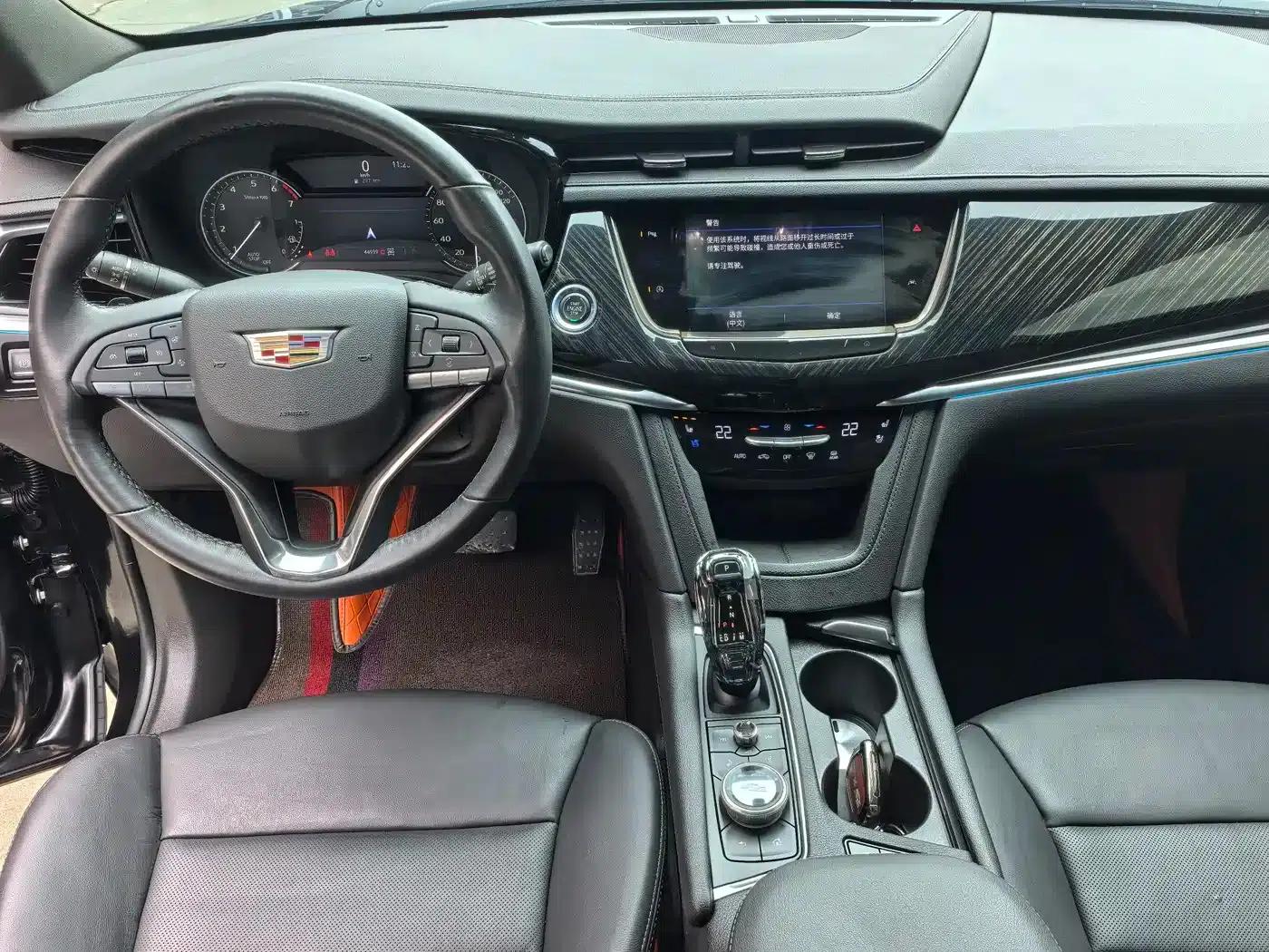 Cadillac XT6 2022 2.0T Six-Seat AWD Luxury Standard Edition — миниатюра 5