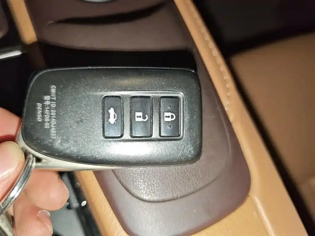 Lexus ES 2015 200 Elite Edition — миниатюра 12