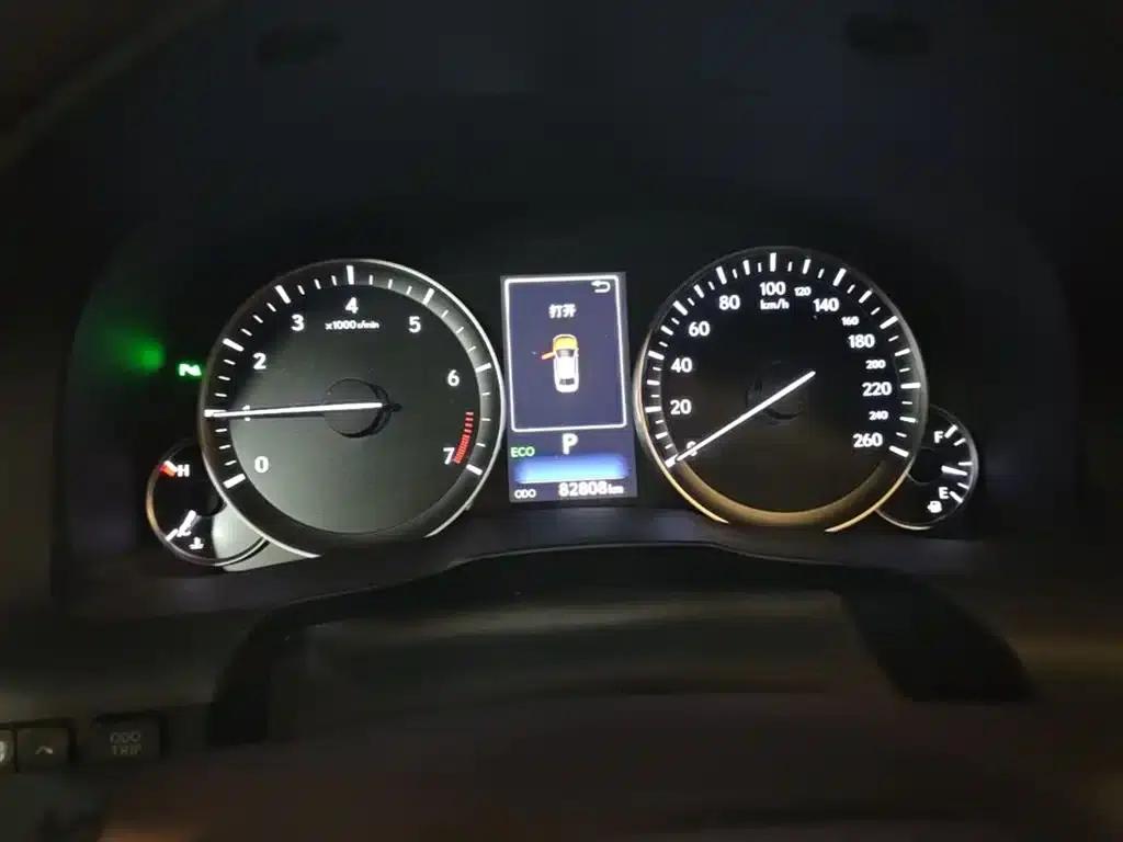 Lexus ES 2015 200 Elite Edition — миниатюра 4