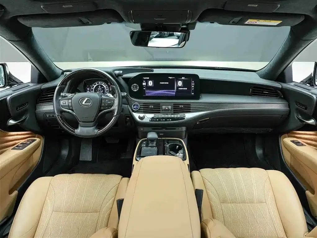 Lexus LS 2021 500h Luxury Edition — миниатюра 6