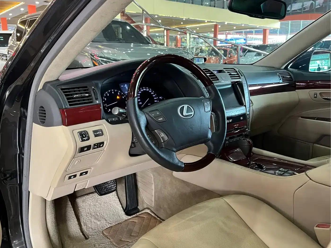 Lexus LS 2006 460L — миниатюра 7