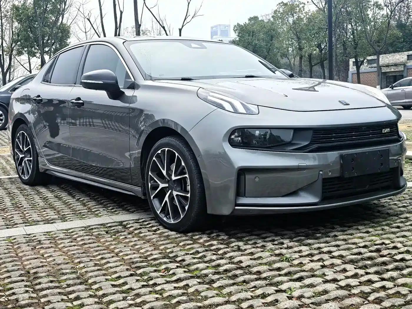 Lynk & Co 03 2020 1.5TD DCT Pro Edition — миниатюра 4